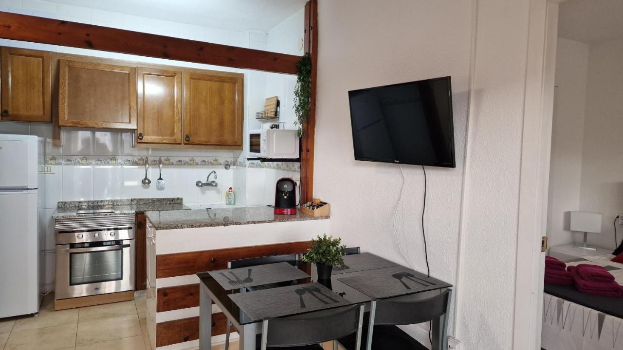 Apartamento De 1 Habitacion Frente Al Mar Y Con Piscina Apartment Benicassim Exterior photo